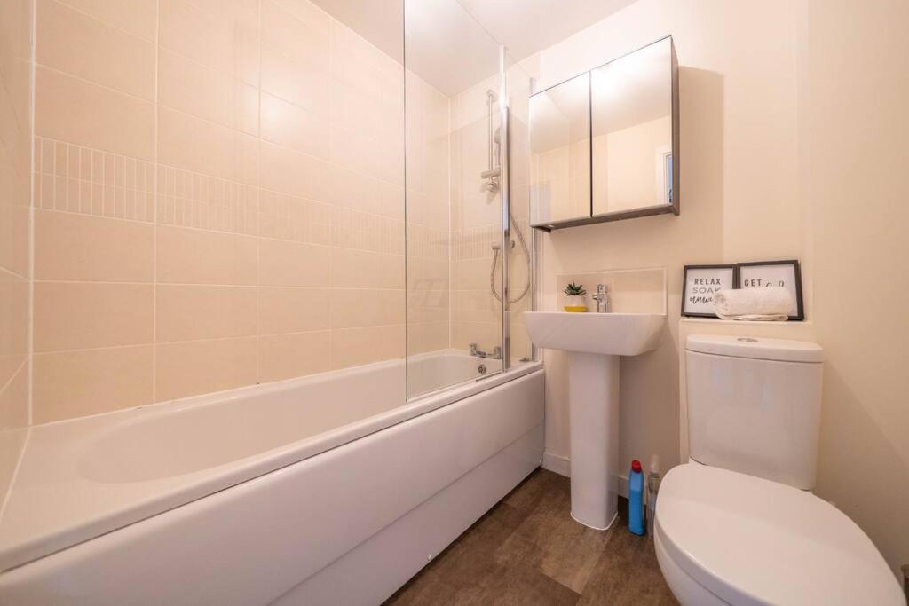 Good For Company Let 2-Bed In Coventry 2X Parking Apartment Bagian luar foto